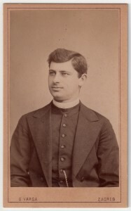 Mladi svećenik