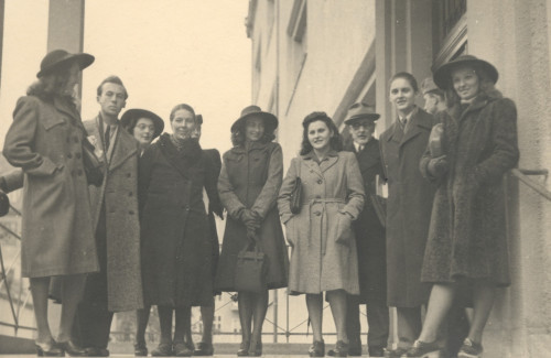 Profesori Ljubo Babić i Jerolim Miše sa studentima Akademije likovnih umjetnosti u Zagrebu šk. god. 1943./44.