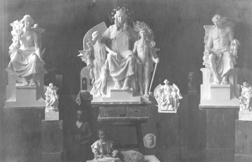 Atelijer Rudolfa Valdeca - modeli skulptura za Trgovačko obrtničku komoru
